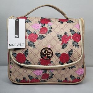 Nine West Hanging Travel Organizer, Cosmetic Bag w/ Pink & Red Floral Design NWT